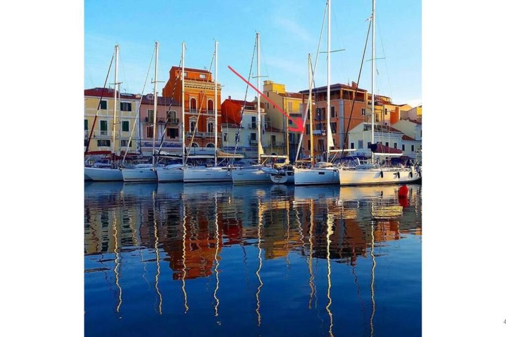 Maison Sur L'Ancien Port, La Maddalena Ла-Маддалена Экстерьер фото